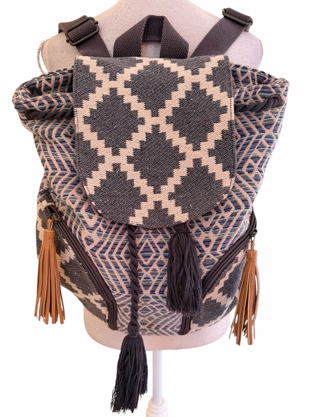 Mossimo Supply Co. Woven Geo Pattern Drawstring Backpack in Charcoal and Cream